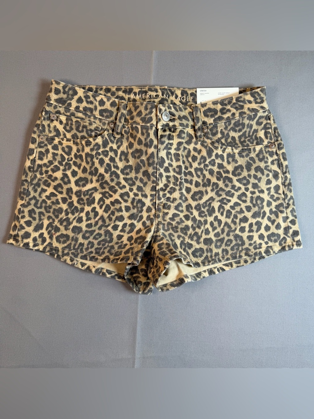 American Eagle Outfitters sz6 Leopard-Print Perfect Shortie Stretch Shorts